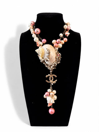 Chanel 2007 Runway Seashell Necklace